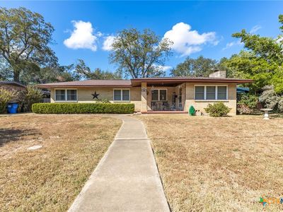 920 N River St, Seguin, TX, 78155