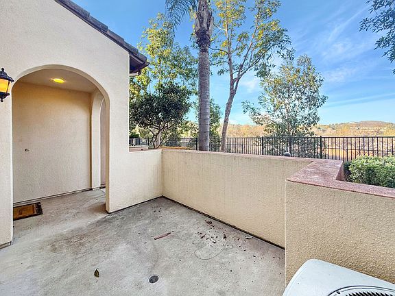 2nd image of 2468 Longstaff Ct