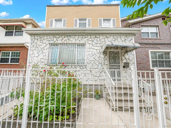 105 Hale Avenue, Brooklyn, NY 11208