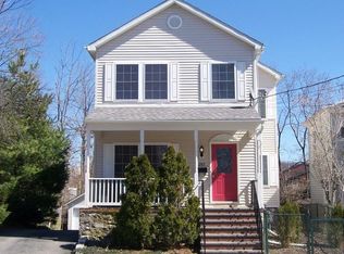 285 Spring St, Ossining, NY 10562