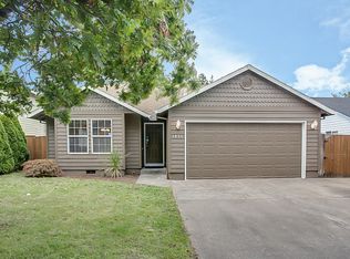 1071 SW 26th St, Troutdale, OR 97060