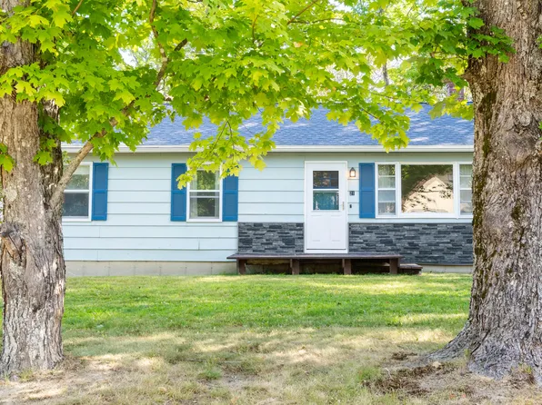 21 Mountainview Drive, Lincoln, ME 04457