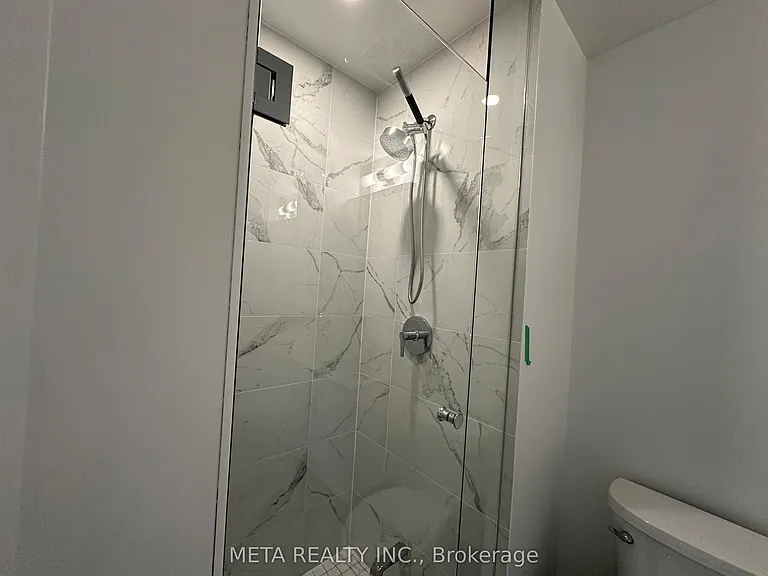 105 Oneida Cres #2710 — Photo 8
