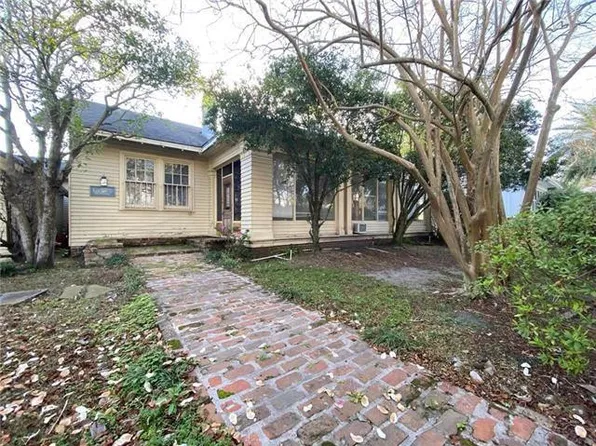 7706 Burthe St, New Orleans, LA 70118