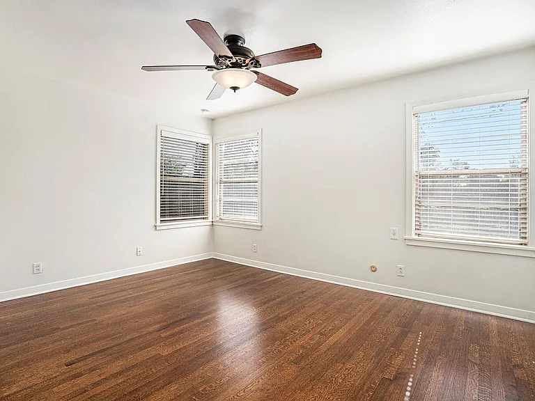 6325 Rowan Ln — Photo 11