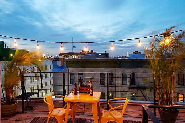 Rented by Nooklyn NYC LLC | media 22