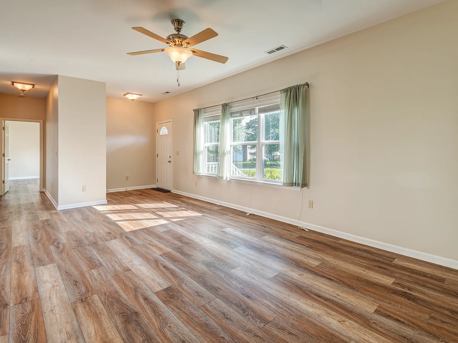 175 Springfield Meadow Drive - 1 — Photo 3