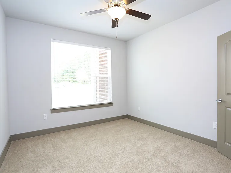 Bedrooms w/ Carpet