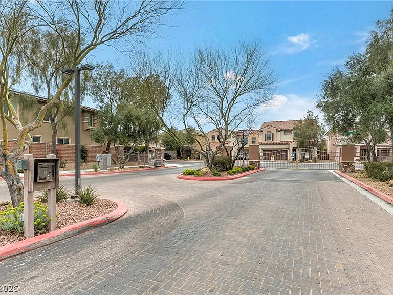 8136 Memory Lake Ave — Photo 45