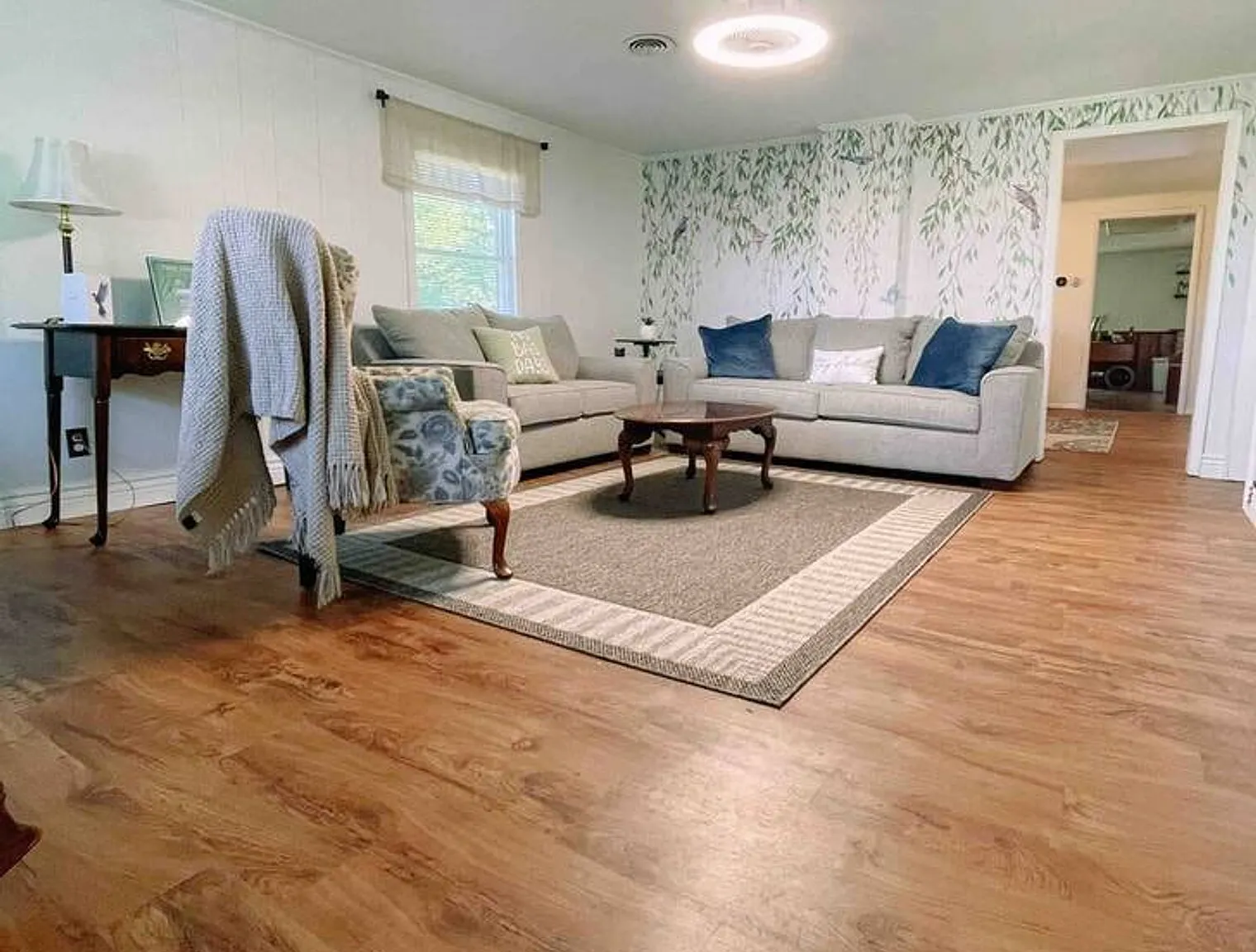 2 bed, 1.0 bath, 990 sqft, $2,225 — Photo 3