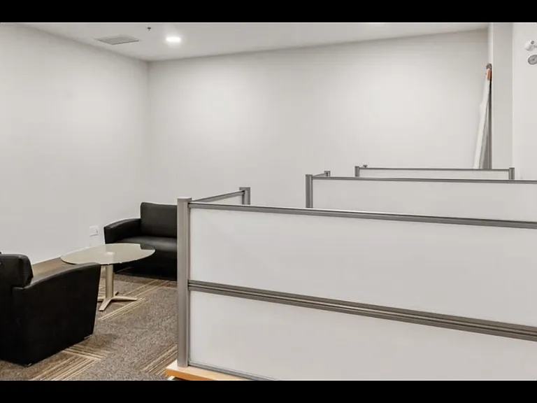 2493 Montrose Ave #410 — Photo 22