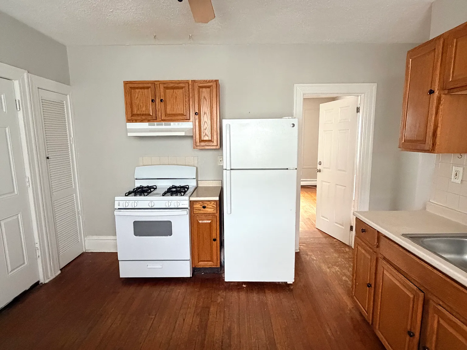 2 bed, $1,725 — Photo 2