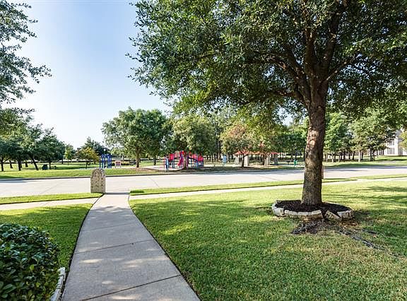 3rd image of 7909 Brandon Ct
