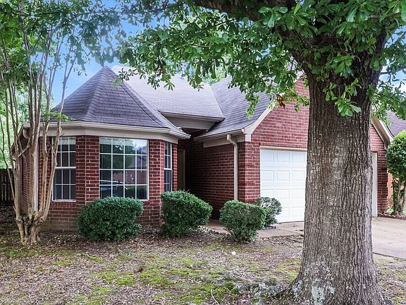 3rd image of 5892 Alexandria Ln