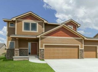 80 SE Telby Ln, Urbandale, IA 50323