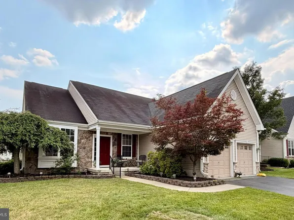 33 Hibiscus Dr, Marlton, NJ 08053