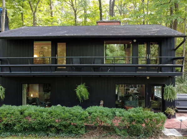 1402 W Rollins Rd, Columbia, MO 65203