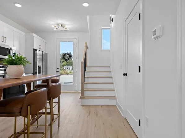 2506 E 18th St, Chattanooga, TN 37404