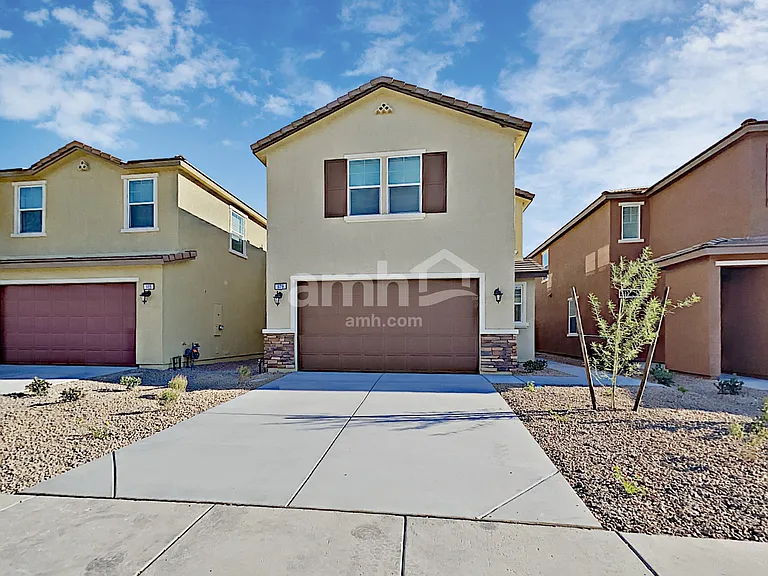 979 Nero Ave — Photo 1