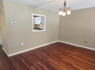 607 Benham Ct, Newark, DE 19711