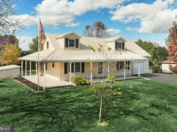 25 Harvest Dr, Gettysburg, PA 17325