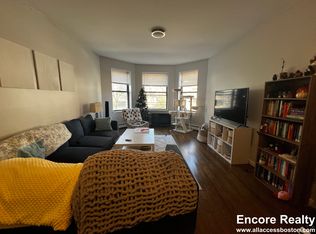 11 Stearns Rd #7, Brookline, MA 02446