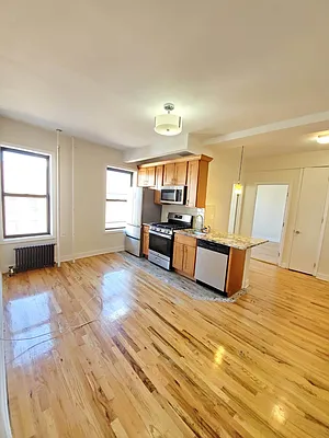 Rented by Smart NY Realty LLC | media 2