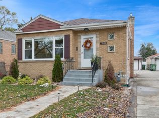 2604 W 97th St, Evergreen Park, IL