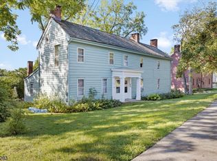 64 Center St, Clinton, NJ 08809