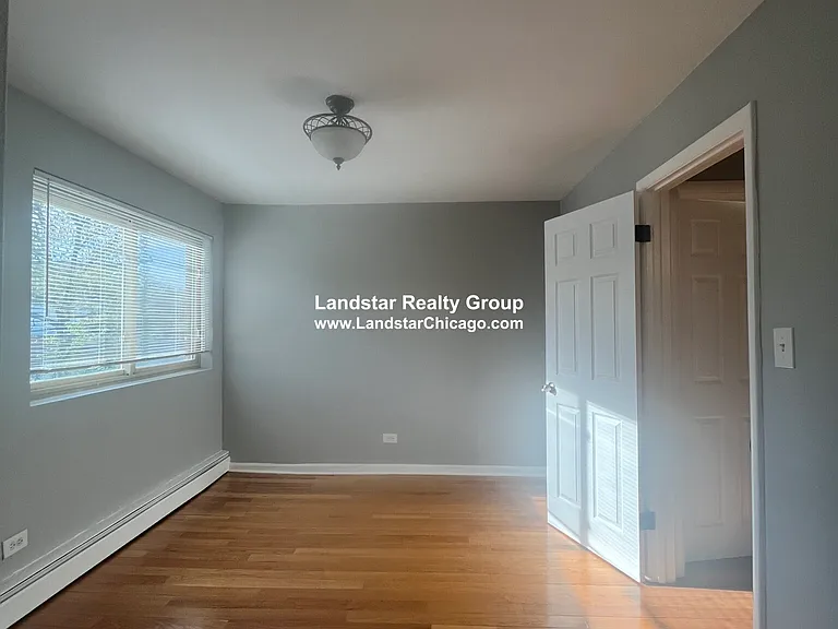 8500 Waukegan Rd #12 — Photo 7