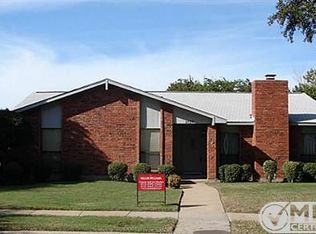 3527 Whitney Dr, Carrollton, TX 75007