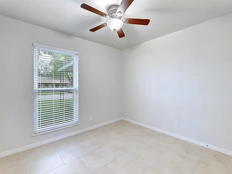 2713 Friar Tuck Ln — Photo 19