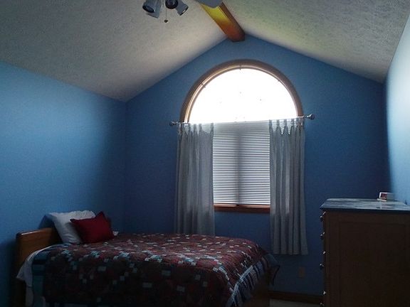 2nd image of 805 Iroquois Blvd