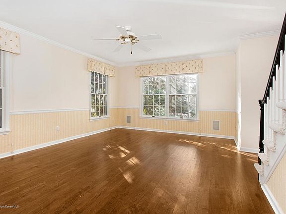 5th image of 31 Lennox Ave