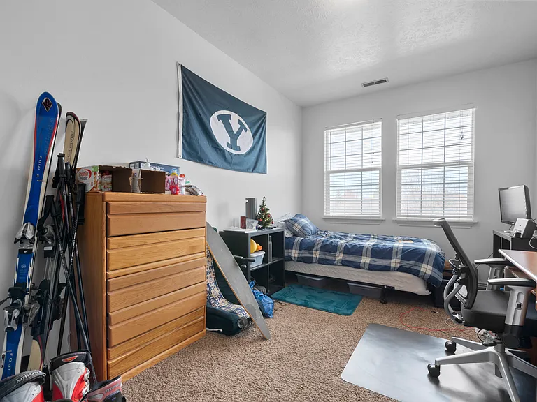 532 N Seven Peaks Blvd #302 — Photo 10