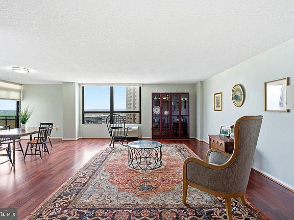 4th image of 205 E Joppa Rd APT 1809