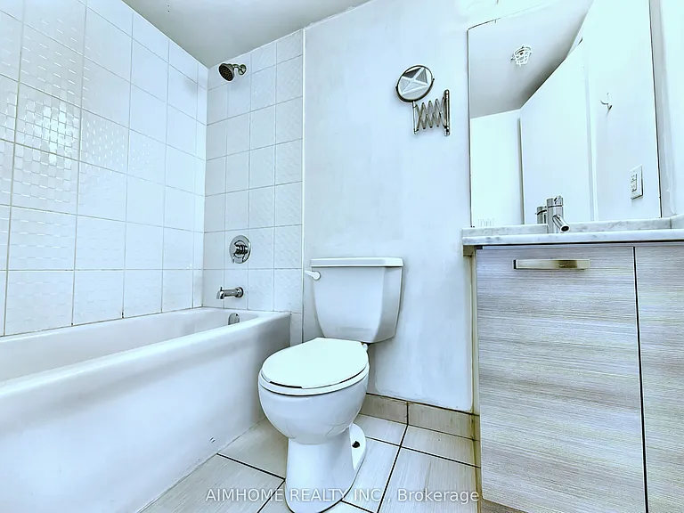 36 Lisgar St #1803 — Photo 8