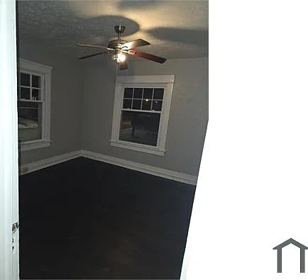4 bed, 1800 sqft, $1,850 — Photo 2