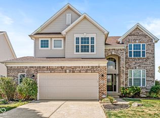 7826 Wahlberg Dr, Zionsville, IN 46077
