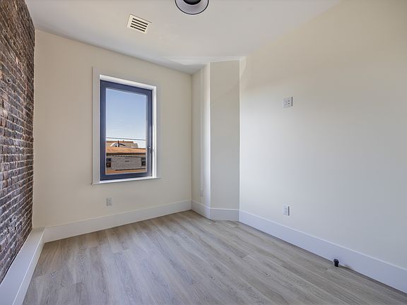 4th image of 66 Palisade Ave APT 2