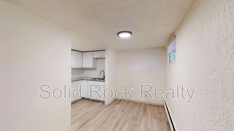 2 bed, 1.0 bath, 796 sqft, $750 — Photo 4
