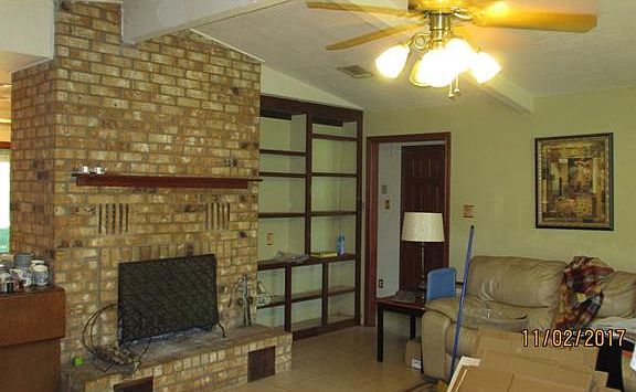 3rd image of 3905 Cattleman Dr