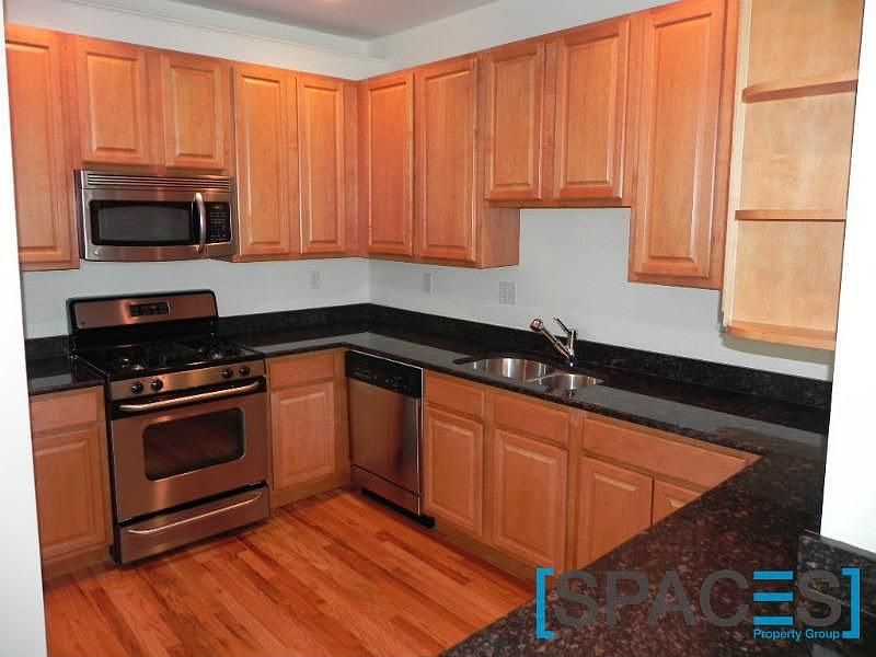 1st image of 3023 N Ashland Ave APT 4S