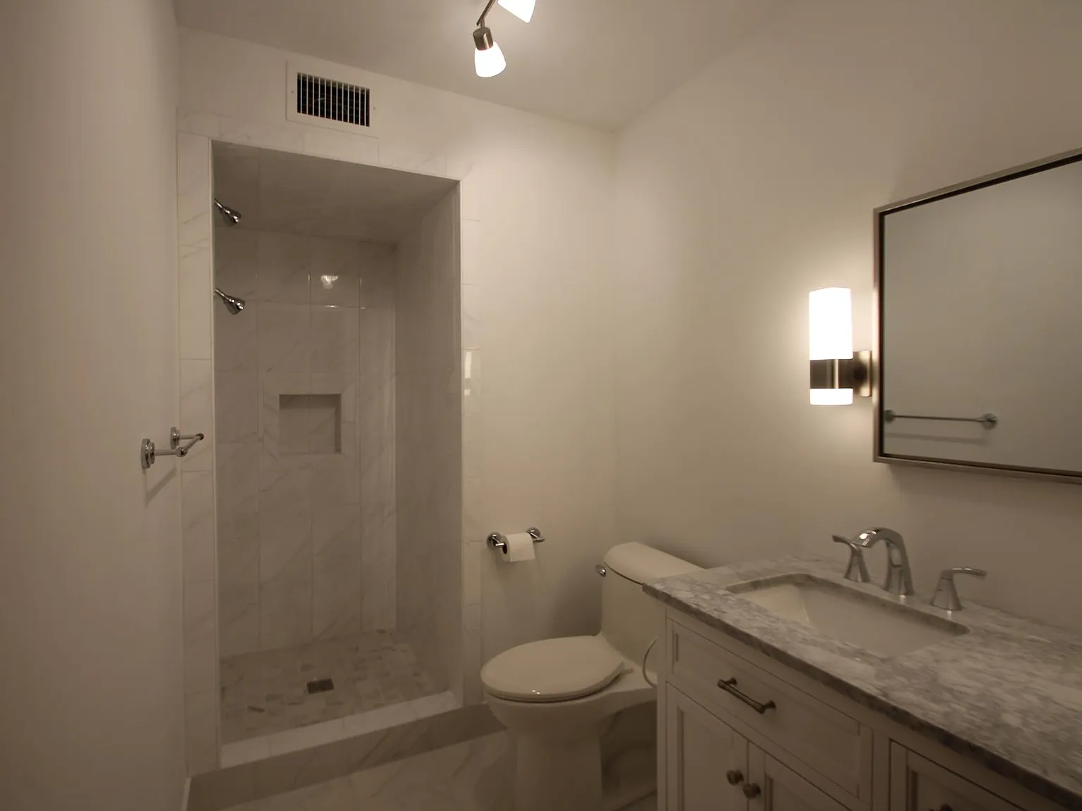 1 bed, 600 sqft, $1,325 — Photo 4