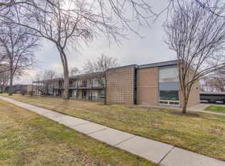 15075 Hubbard St APT 16, Livonia, MI