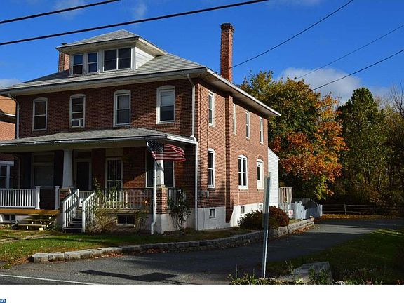 2nd image of 890 N Reading Ave