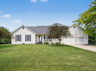 10464 Hankerd Rd, Pleasant Lake, MI 49272