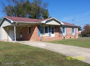 319 Longhorn Dr, Fayetteville, NC 28303