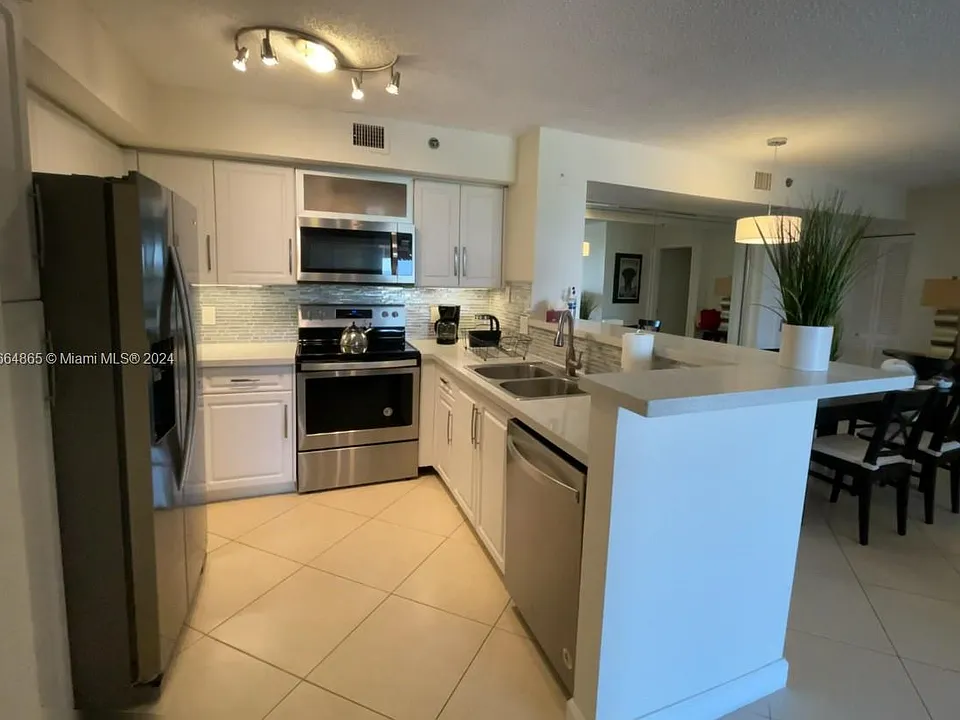 19601 E Country Club Dr #7501