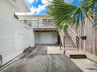 922 1/2 Peden St, Houston, TX 77006